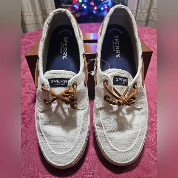 Sperry Shoes - NWOT SPERRY SIZE 7 TOP SIDERS SEARSUCKER